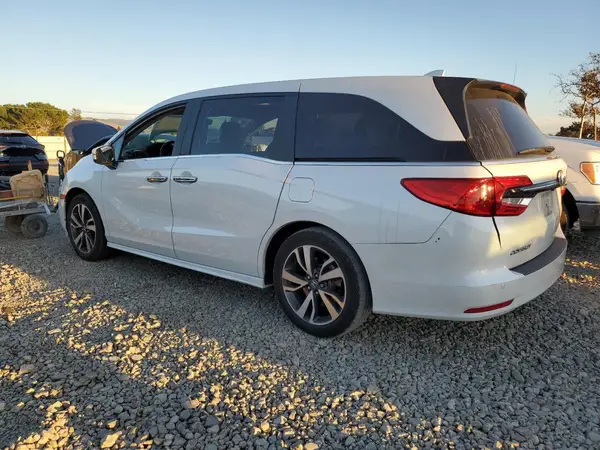 5FNRL6H82PB028812 2023 HONDA ODYSSEY - Image 2