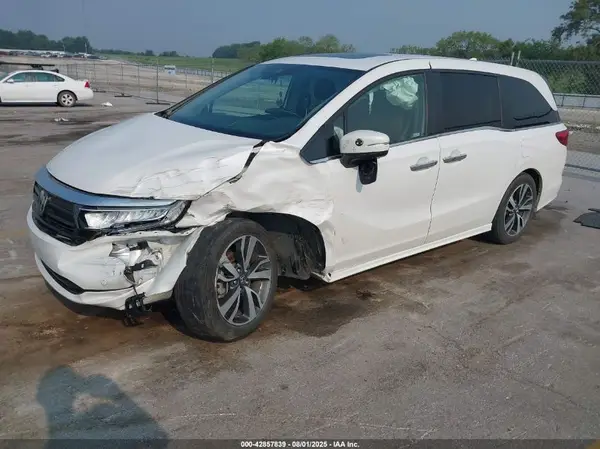 5FNRL6H82PB062927 2023 HONDA ODYSSEY - Image 2