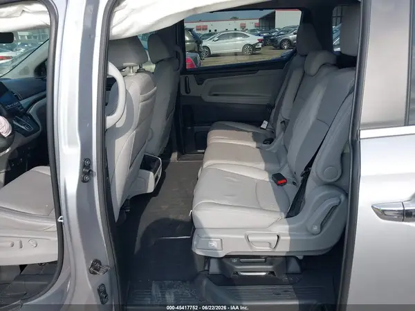 5FNRL6H82PB074575 2023 HONDA ODYSSEY - Image 8