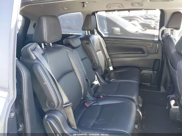 5FNRL6H82PB074690 2023 HONDA ODYSSEY - Image 8