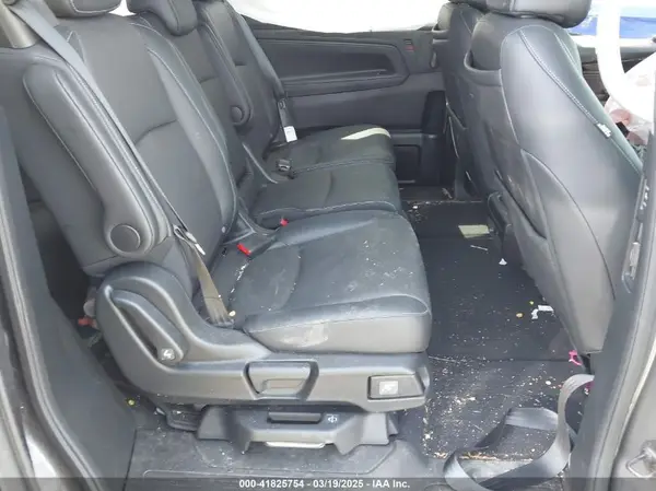 5FNRL6H82RB031695 2024 HONDA ODYSSEY - Image 8