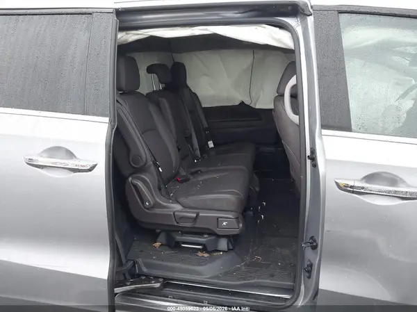 5FNRL6H82RB058718 2024 HONDA ODYSSEY - Image 8