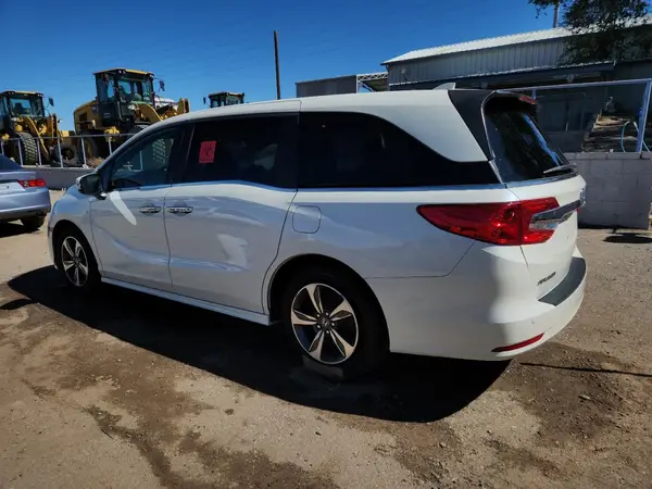 5FNRL6H83JB003635 2018 HONDA ODYSSEY - Image 2