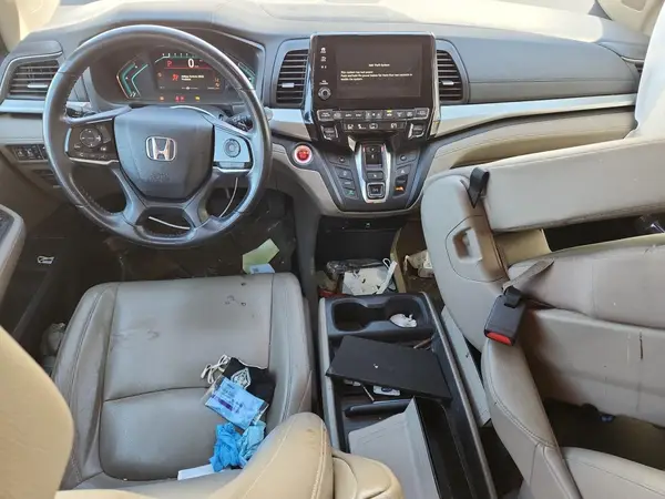 5FNRL6H83JB003635 2018 HONDA ODYSSEY - Image 8
