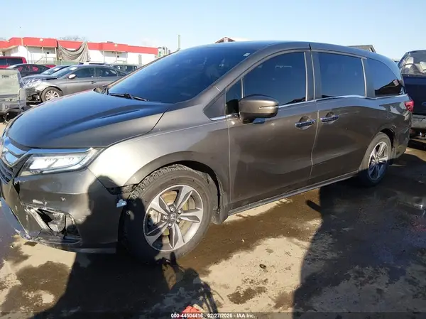 5FNRL6H83JB005949 2018 HONDA ODYSSEY - Image 2
