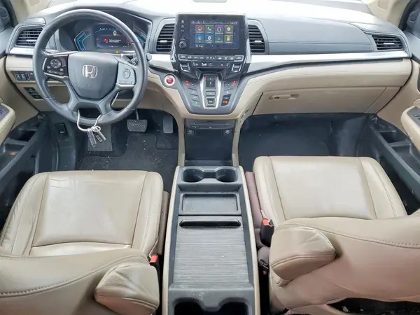 5FNRL6H83JB009113 2018 HONDA ODYSSEY - Image 8