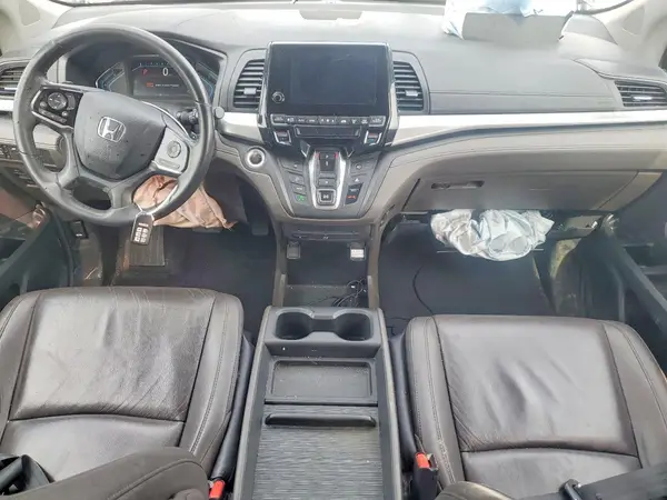 5FNRL6H83JB057176 2018 HONDA ODYSSEY - Image 8