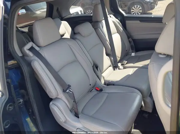 5FNRL6H83JB066931 2018 HONDA ODYSSEY - Image 8