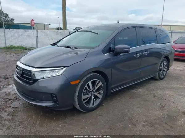 5FNRL6H83PB015258 2023 HONDA ODYSSEY - Image 2