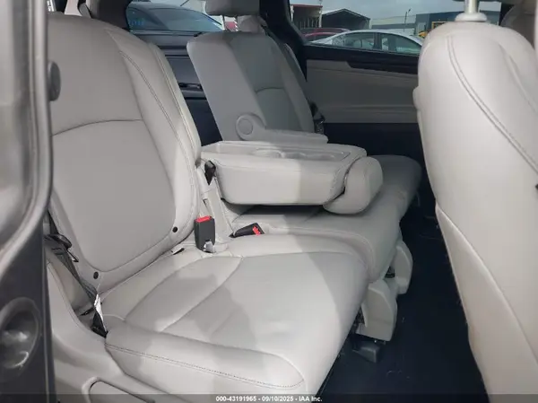 5FNRL6H83PB015258 2023 HONDA ODYSSEY - Image 8