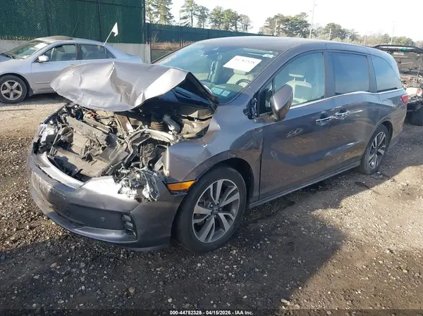 5FNRL6H83RB007969 2024 HONDA ODYSSEY - Image 2
