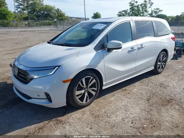 5FNRL6H83RB028370 2024 HONDA ODYSSEY - Image 2