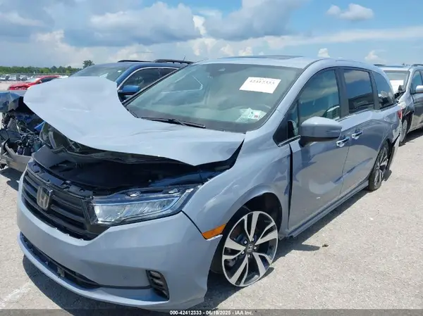 5FNRL6H83RB072482 2024 HONDA ODYSSEY - Image 2