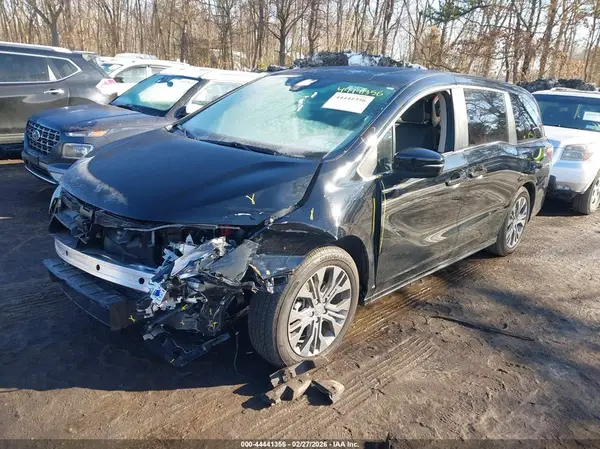 5FNRL6H83SB073878 2025 HONDA ODYSSEY - Image 2