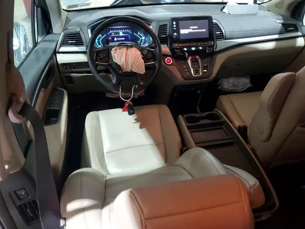 5FNRL6H84JB009167 2018 HONDA ODYSSEY - Image 8