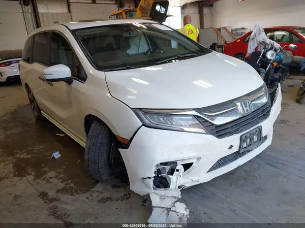 5FNRL6H84JB020671 2018 HONDA ODYSSEY - Image 1