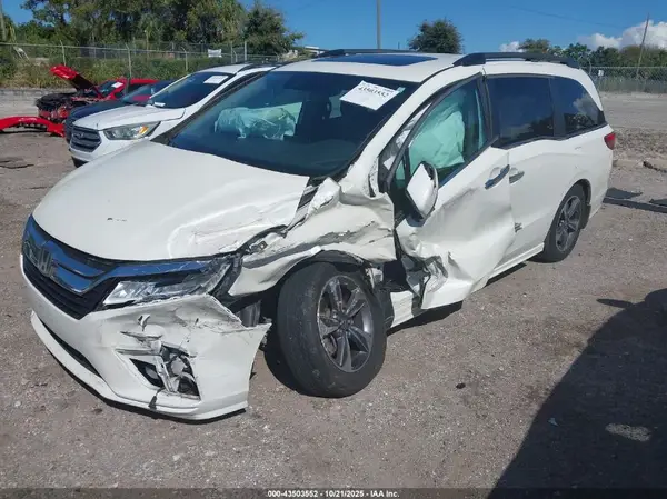 5FNRL6H84JB027099 2018 HONDA ODYSSEY - Image 2