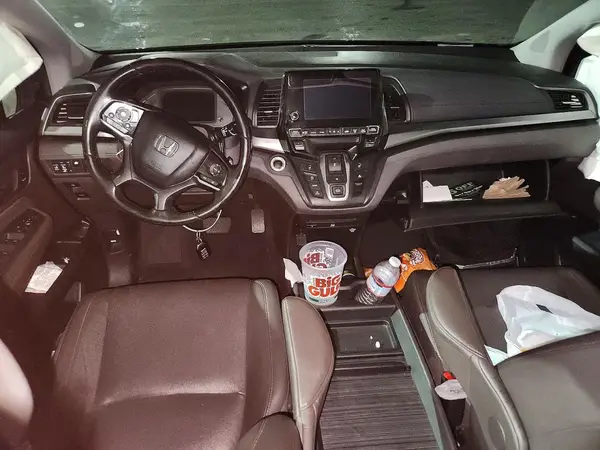 5FNRL6H84JB028608 2018 HONDA ODYSSEY - Image 8