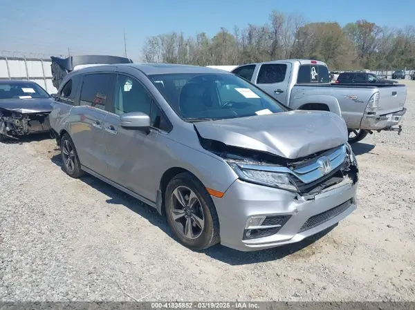 5FNRL6H84JB070387 2018 HONDA ODYSSEY - Image 1
