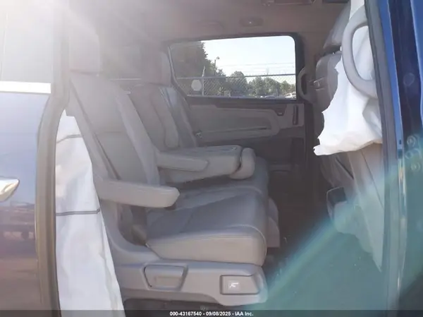 5FNRL6H84JB071538 2018 HONDA ODYSSEY - Image 8