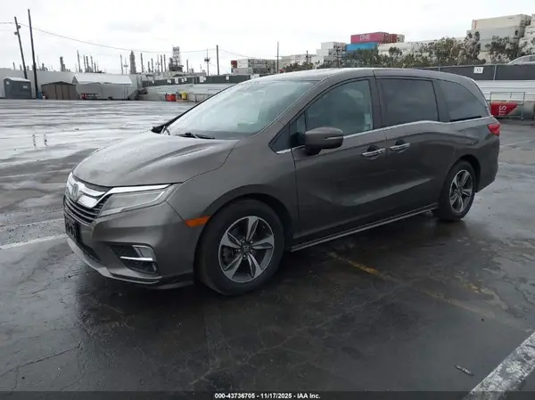 5FNRL6H84JB090462 2018 HONDA ODYSSEY - Image 2