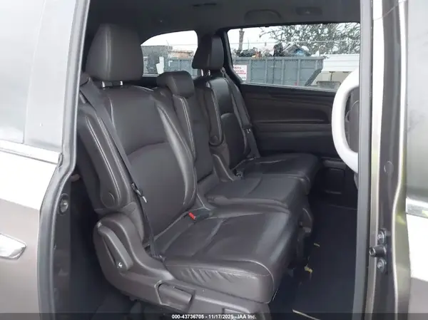 5FNRL6H84JB090462 2018 HONDA ODYSSEY - Image 8