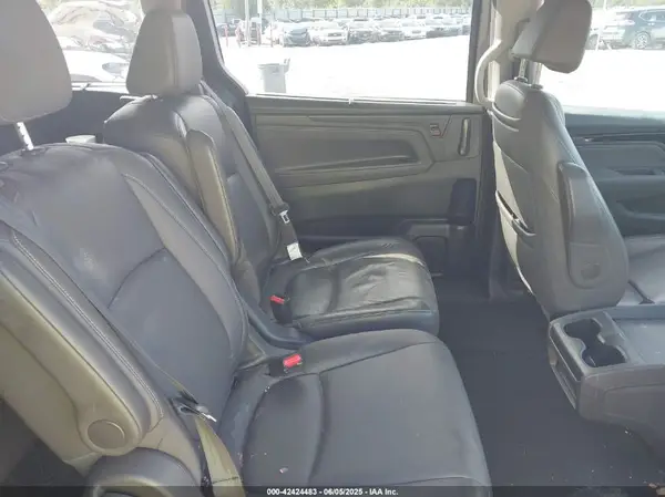 5FNRL6H84MB010470 2021 HONDA ODYSSEY - Image 8