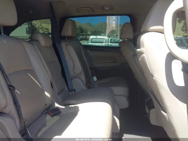 5FNRL6H84NB001768 2022 HONDA ODYSSEY - Image 8