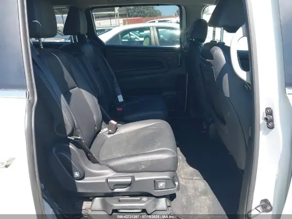 5FNRL6H84PB050407 2023 HONDA ODYSSEY - Image 8