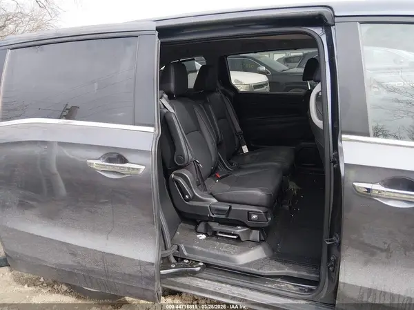 5FNRL6H84RB028992 2024 HONDA ODYSSEY - Image 8