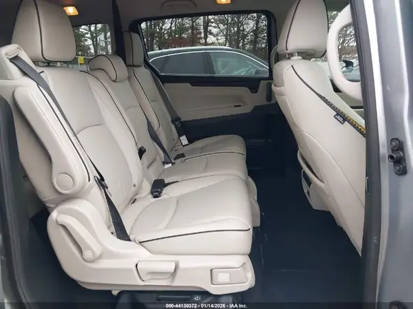5FNRL6H84SB028075 2025 HONDA ODYSSEY - Image 8