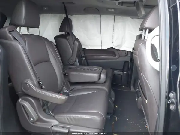 5FNRL6H85JB000784 2018 HONDA ODYSSEY - Image 8
