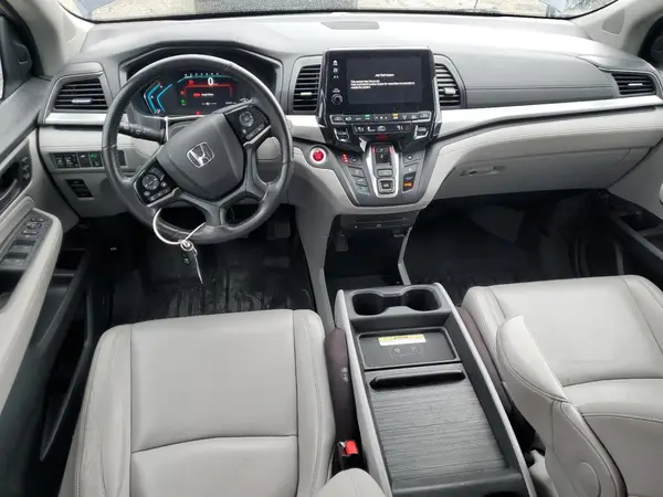 5FNRL6H85JB015723 2018 HONDA ODYSSEY - Image 8