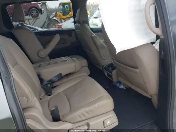 5FNRL6H85JB017522 2018 HONDA ODYSSEY - Image 8