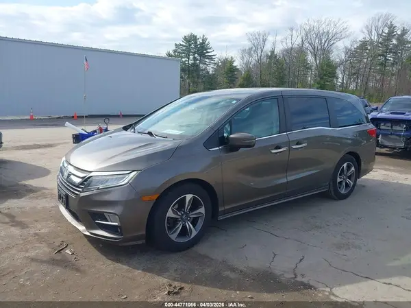 5FNRL6H85JB043599 2018 HONDA ODYSSEY - Image 2