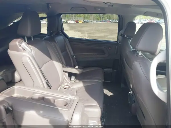 5FNRL6H85JB043599 2018 HONDA ODYSSEY - Image 8