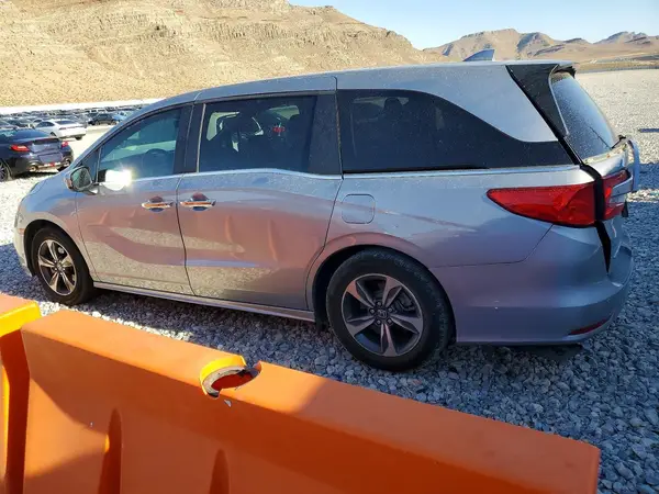 5FNRL6H85JB049659 2018 HONDA ODYSSEY - Image 2