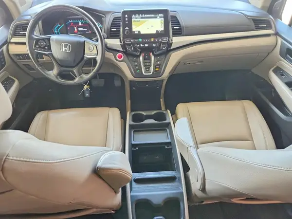 5FNRL6H85JB055476 2018 HONDA ODYSSEY - Image 8