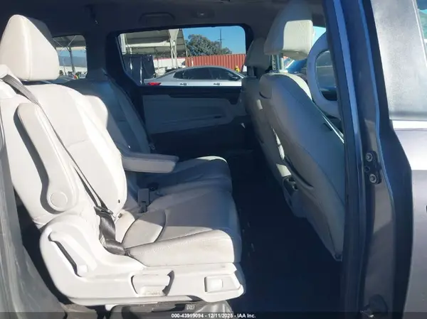 5FNRL6H85KB088561 2019 HONDA ODYSSEY - Image 8