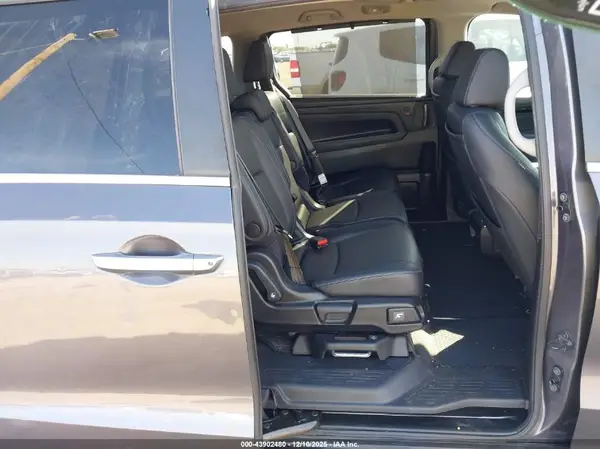 5FNRL6H85NB018305 2022 HONDA ODYSSEY - Image 8