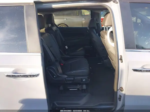 5FNRL6H85PB070388 2023 HONDA ODYSSEY - Image 8