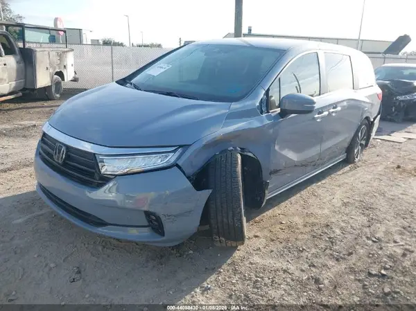 5FNRL6H85PB073632 2023 HONDA ODYSSEY - Image 2