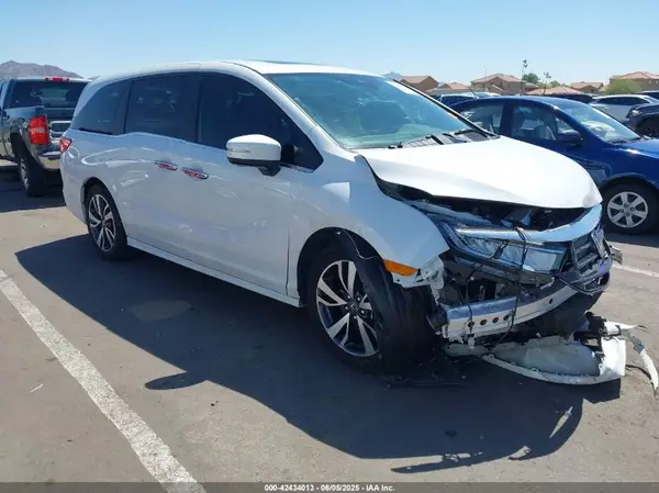 5FNRL6H85RB000411 2024 HONDA ODYSSEY - Image 1