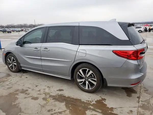 5FNRL6H85RB004443 2024 HONDA ODYSSEY - Image 2