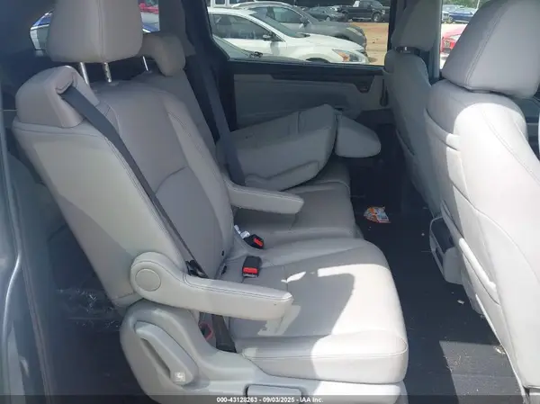 5FNRL6H85RB064142 2024 HONDA ODYSSEY - Image 8