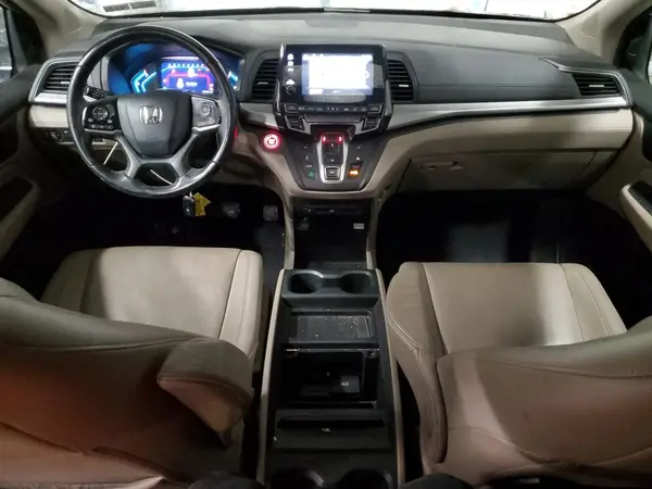 5FNRL6H86JB000972 2018 HONDA ODYSSEY - Image 8