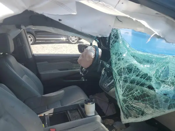 5FNRL6H86JB006545 2018 HONDA ODYSSEY - Image 8