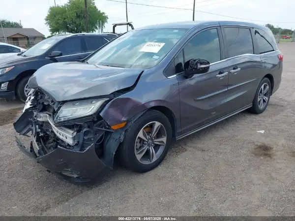 5FNRL6H86JB017089 2018 HONDA ODYSSEY - Image 2