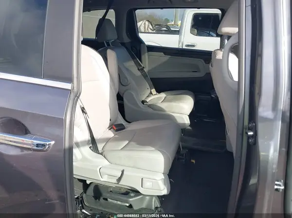 5FNRL6H86JB038377 2018 HONDA ODYSSEY - Image 8