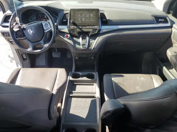 5FNRL6H86JB052103 2018 HONDA ODYSSEY - Image 8